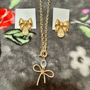 Elegant Gold Bow Jewelry Set